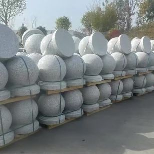 韶关 白麻花岗岩石材圆球，石球，挡车球，隔离球，景观石球，风水球等