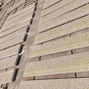 韶关 黄金麻花岗岩光面楼梯踏步