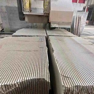 韶关 车间生产日常，黄金麻白麻花岗岩