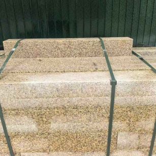 韶关 黄金麻花岗岩石材机切面栏杆料半成品