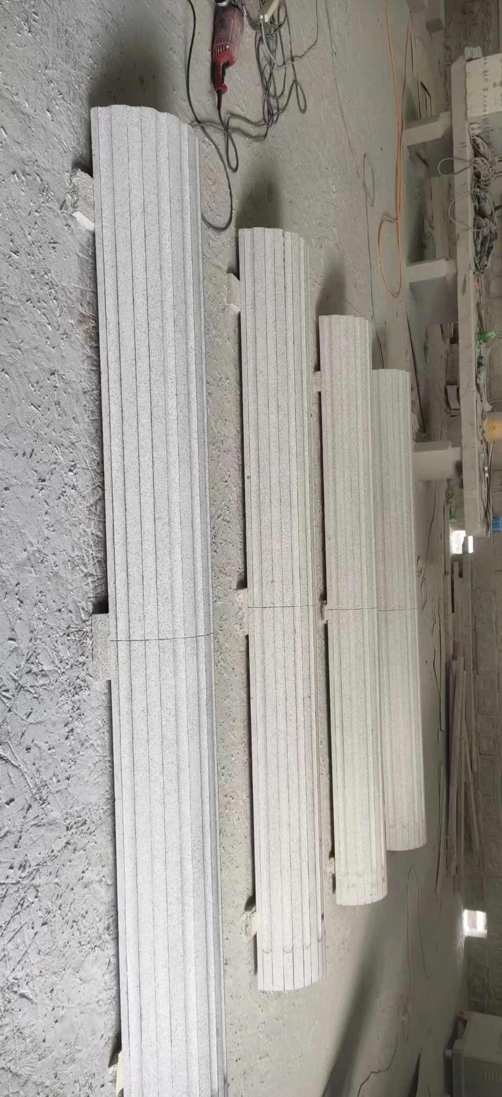 韶关 花岗岩厂家带你看白麻花岗岩门楼大柱柱皮