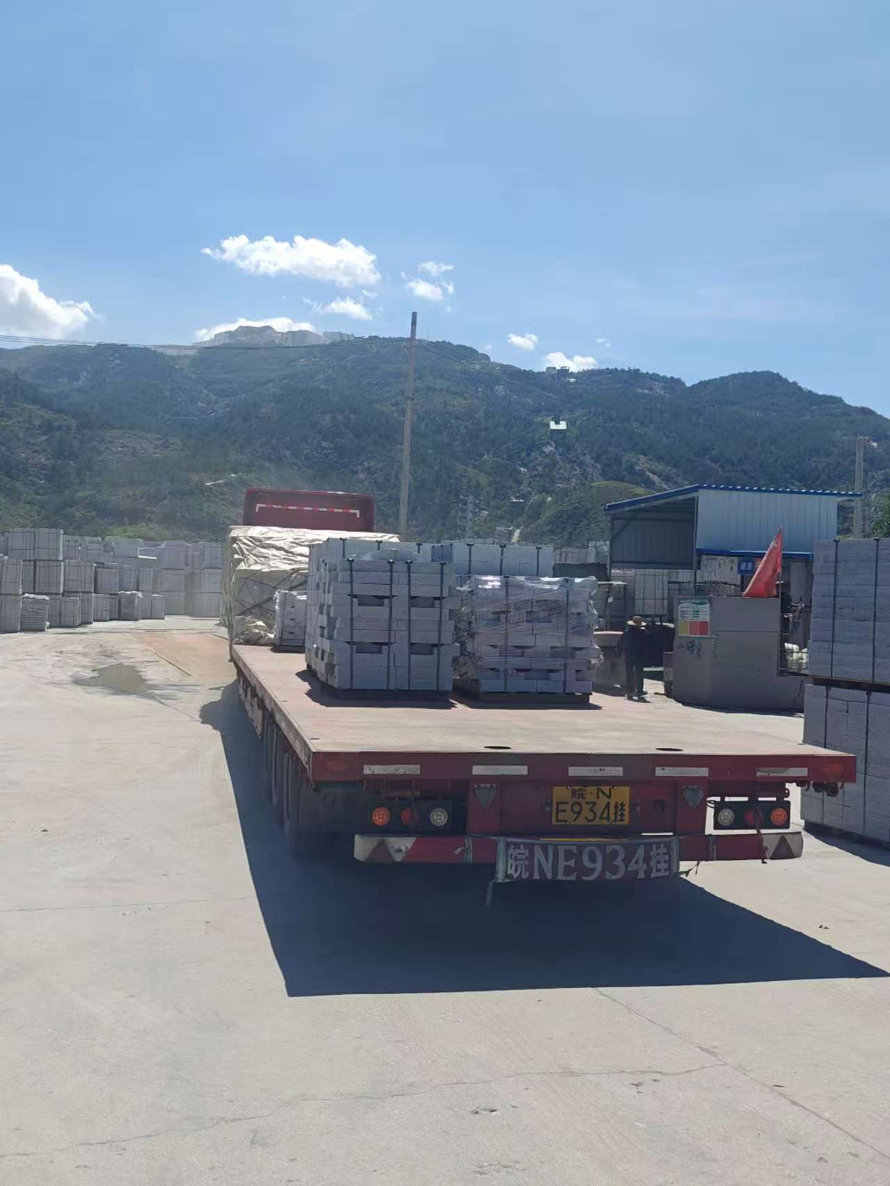 韶关 芝麻白仿形路沿石，直形路沿石