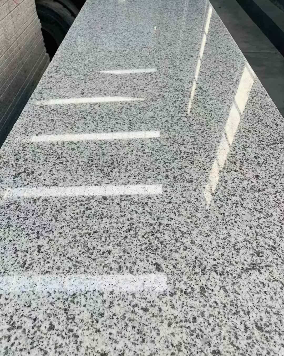 韶关 白麻花岗岩光面毛板